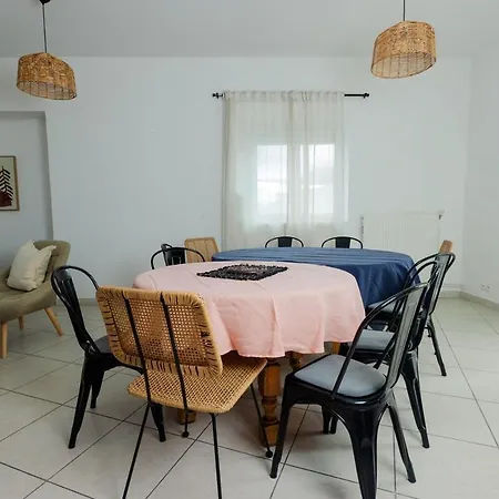 Feriehus Maison Avec Jacuzzi Villeurbanne