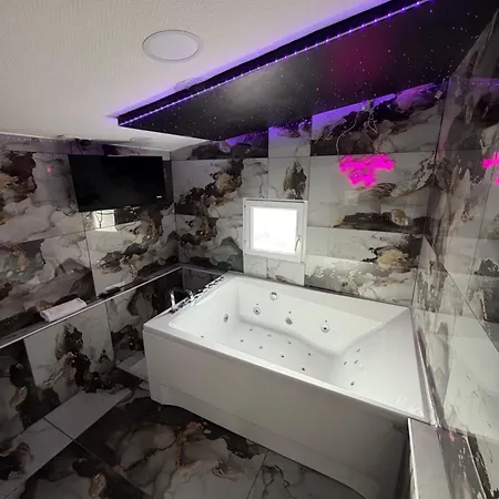Holiday home Maison Avec Jacuzzi Villeurbanne
